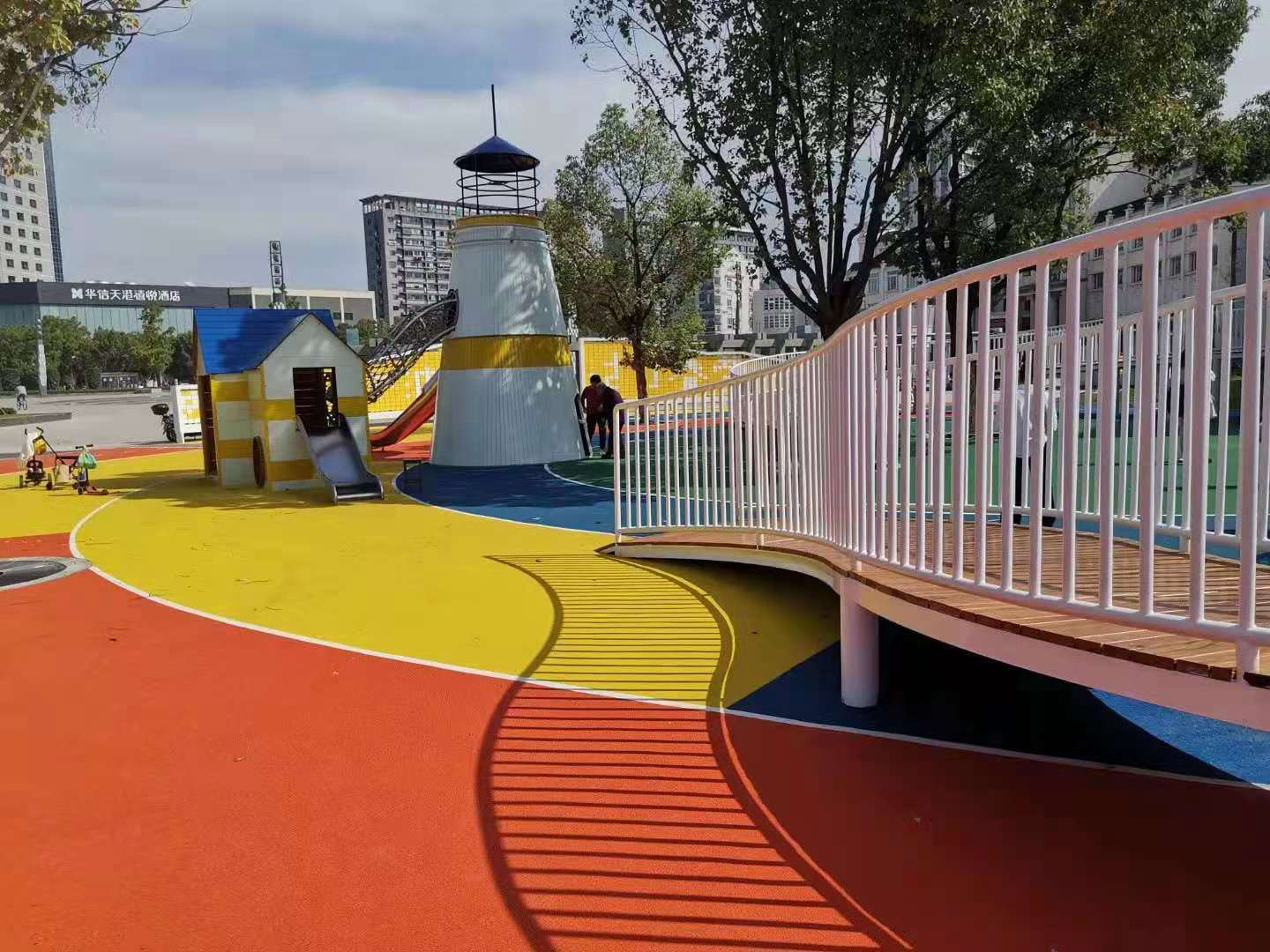 寧波岳林廣場